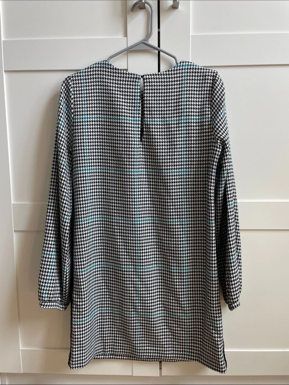 Small Zara Black and White Houndstooth Long Sleeve Dress